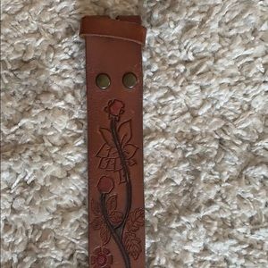Vintage leather flower belt no buckle